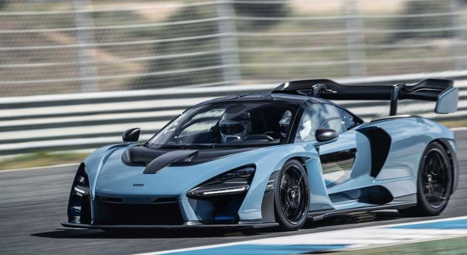 Водитель разбил суперкар McLaren за 1,3 млн долларов, показывая «красивый» разворот