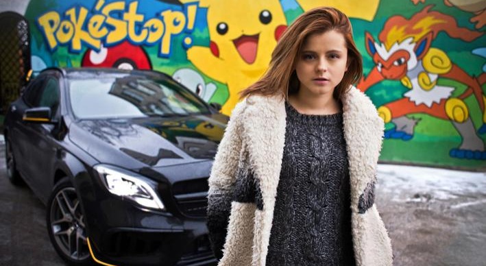 Актриса сериала «Ольга» Ксения Суркова протестировала новый Mercedes