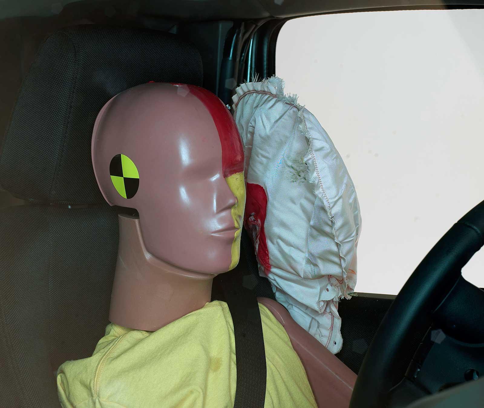 Подушка для головы, но не для сна. Airbag