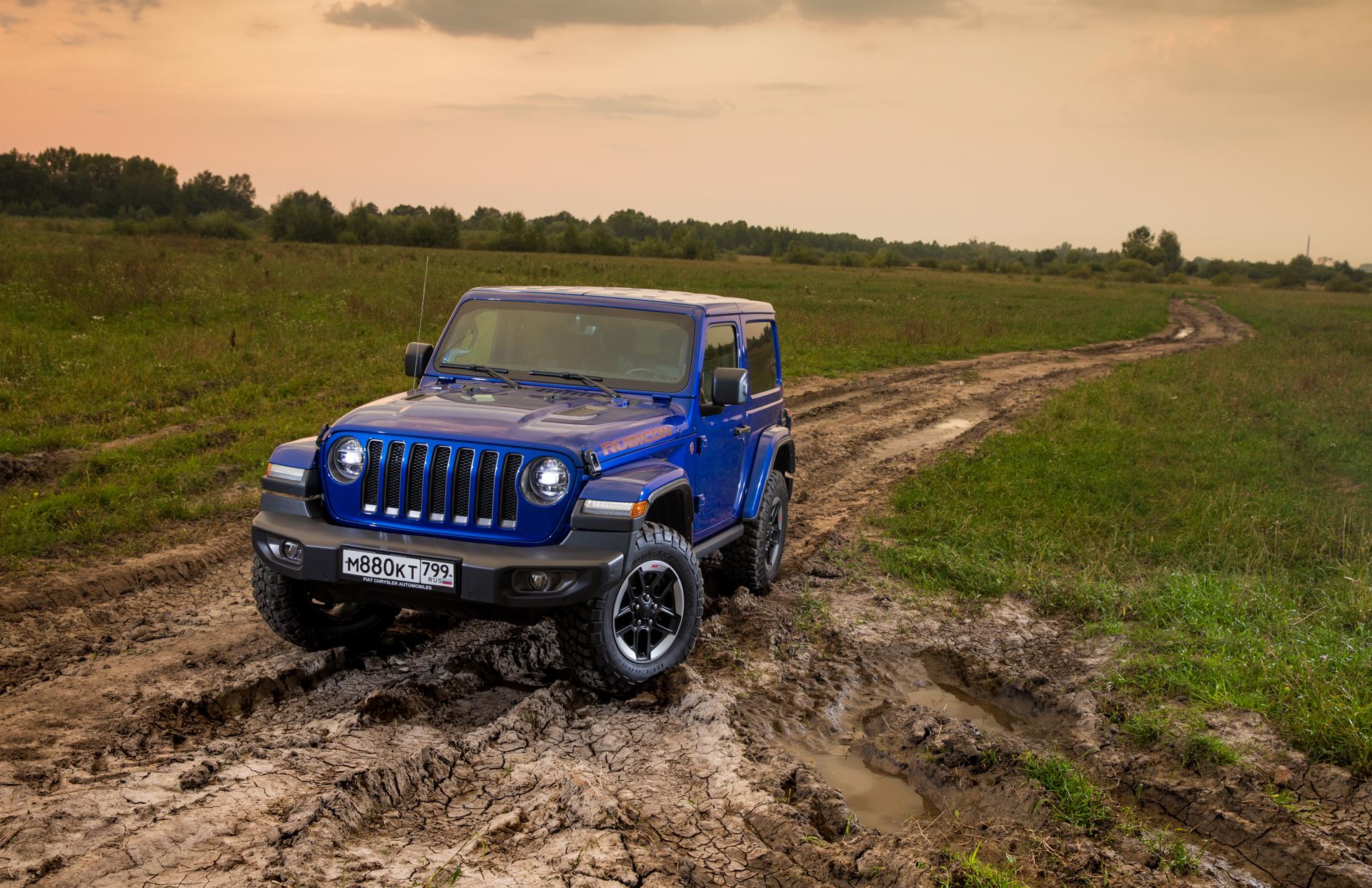 Путешествие на машине: Москва — Брест за рулем Jeep