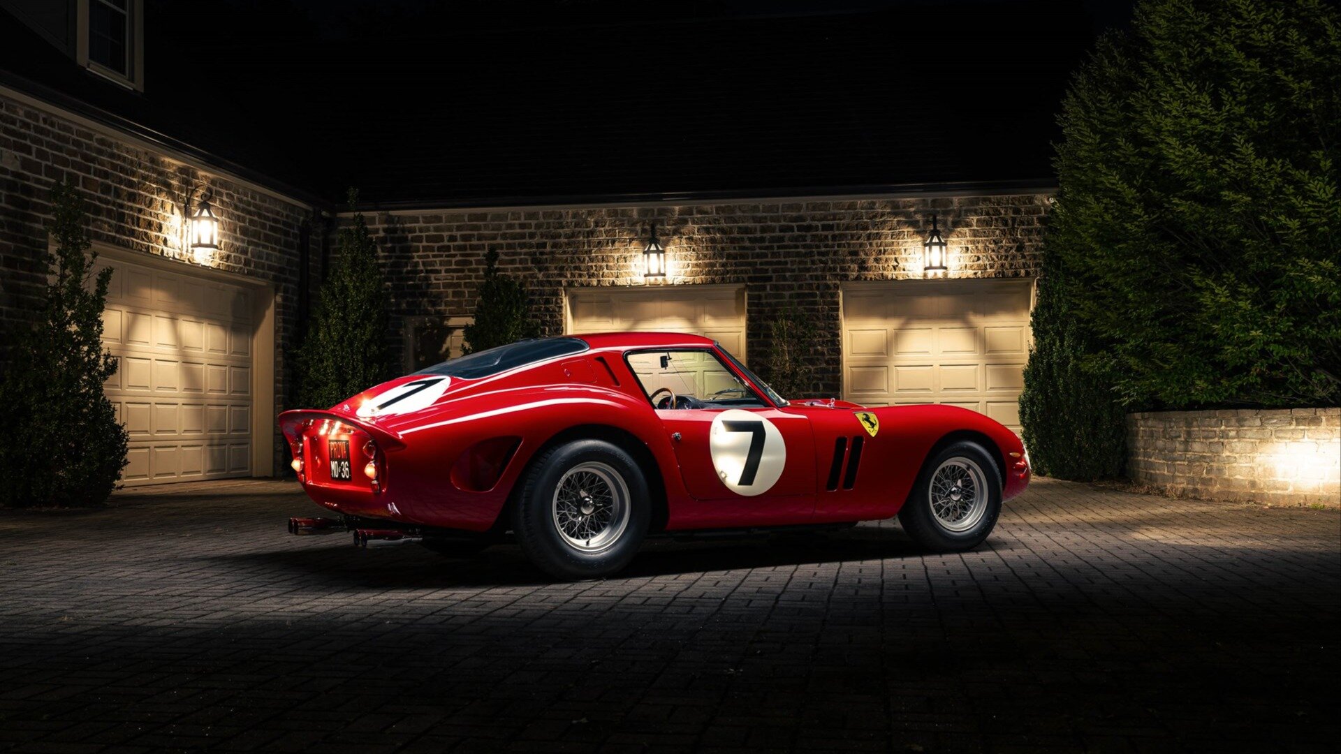 Эксклюзивный Ferrari 250 GTO ушёл с молотка за рекордные 51,7 млн долларов