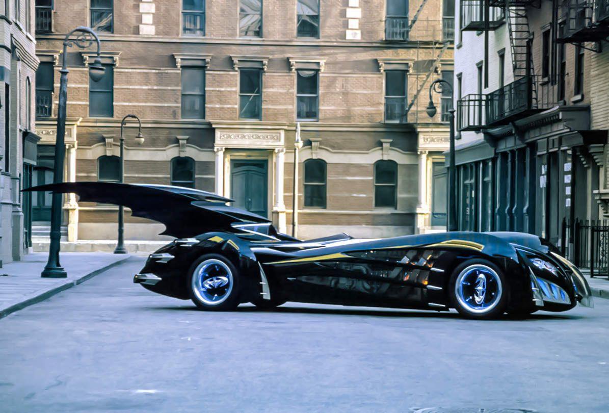10 крутых авто Бэтмена: от начала до наших дней