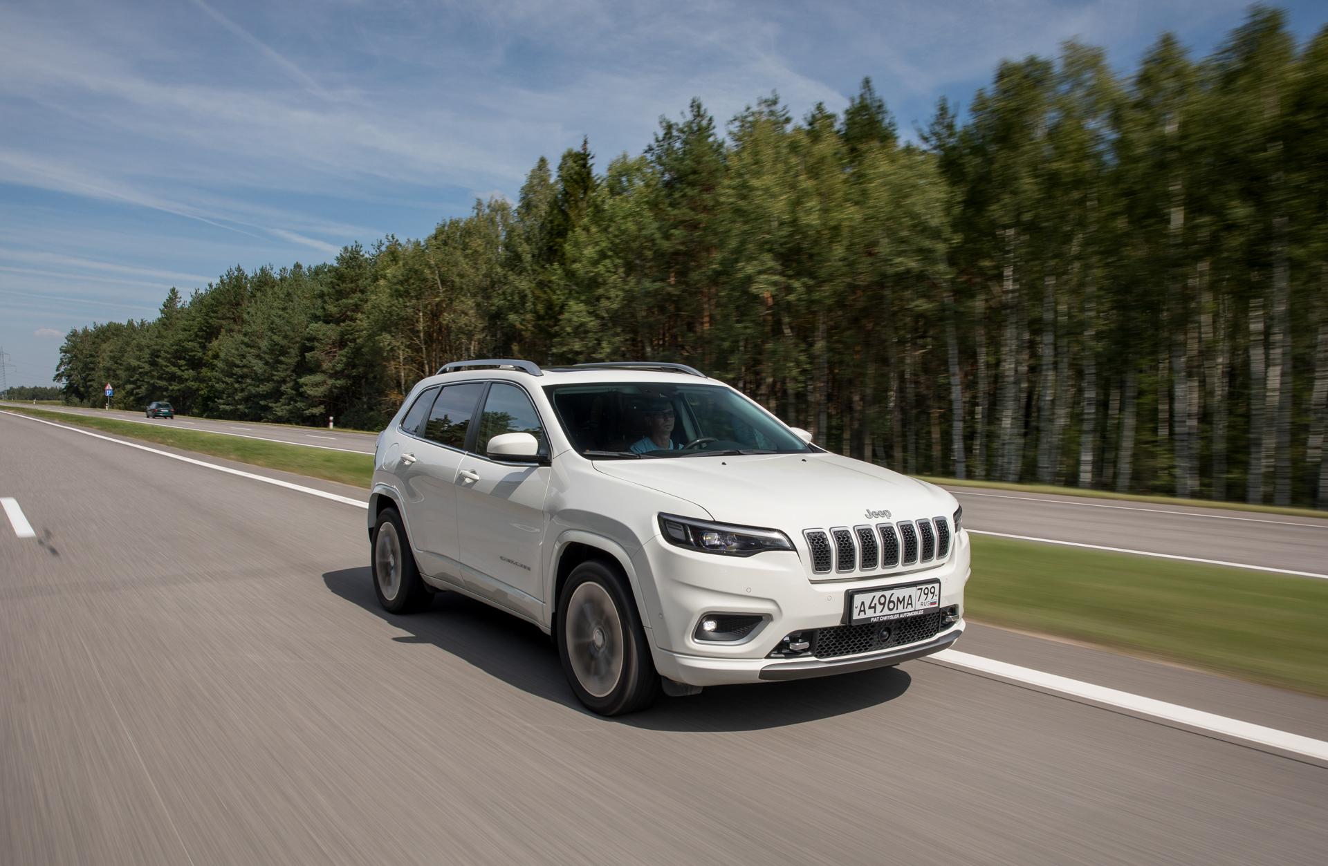 Путешествие на машине: Москва — Брест за рулем Jeep