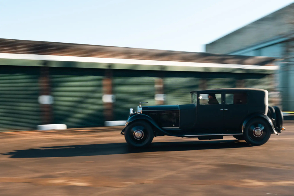 Electrogenic-electric-Rolls-Royce-Phantom-Bicester-Heritage-reduced-2048x1365.jpeg