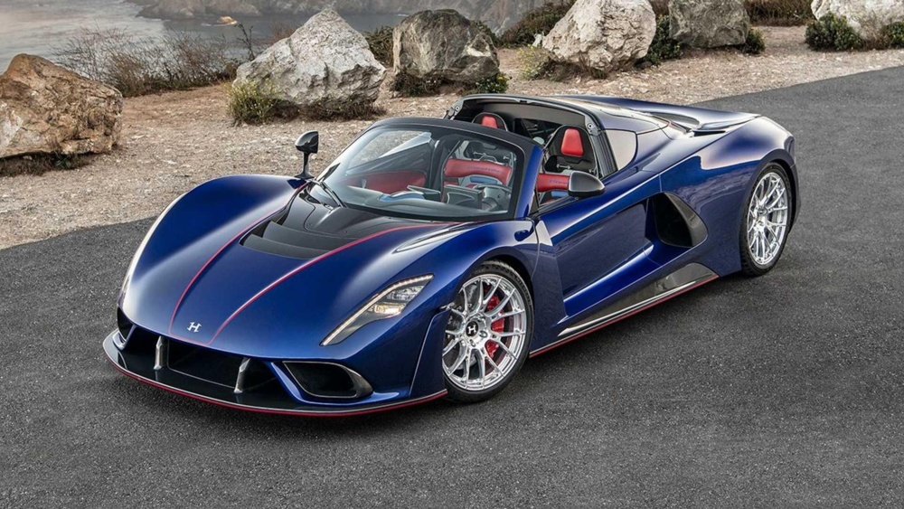ekmvwldy_62ff5a2512ea8_hennessey-venom-f5-roadster-debut-front.jpg