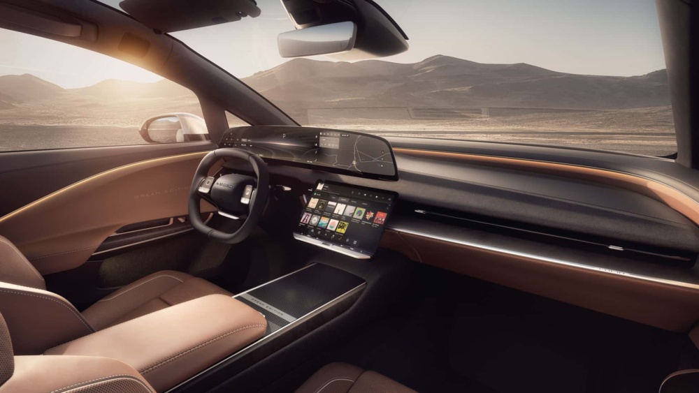 lm23_gravity-interior_02_3q-cockpit-dash-ui