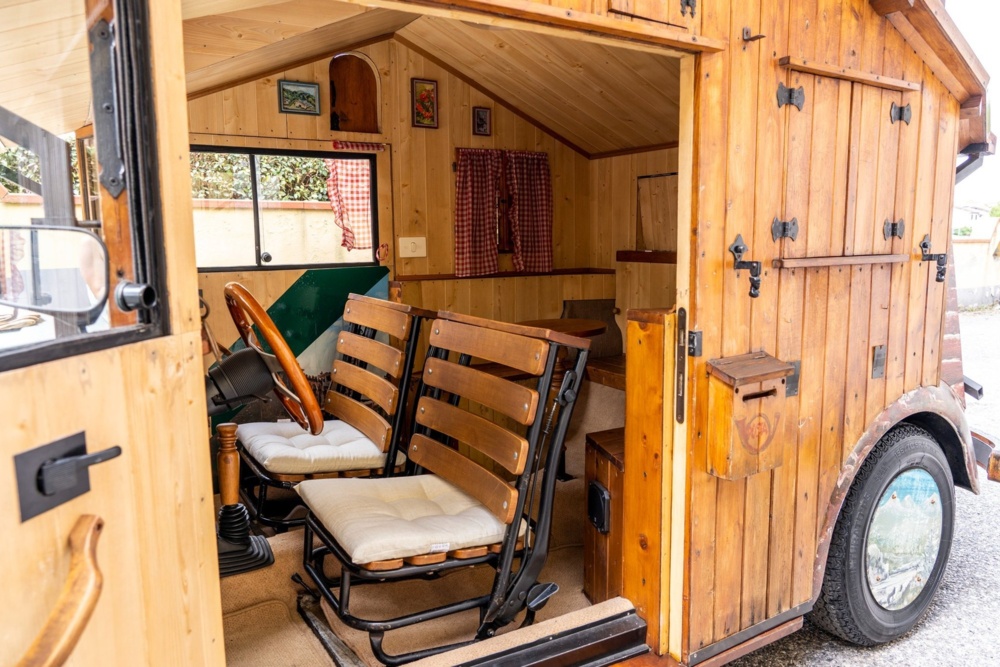 e664e5fd-c5bc-42aa-b003-879f27b9a0f9