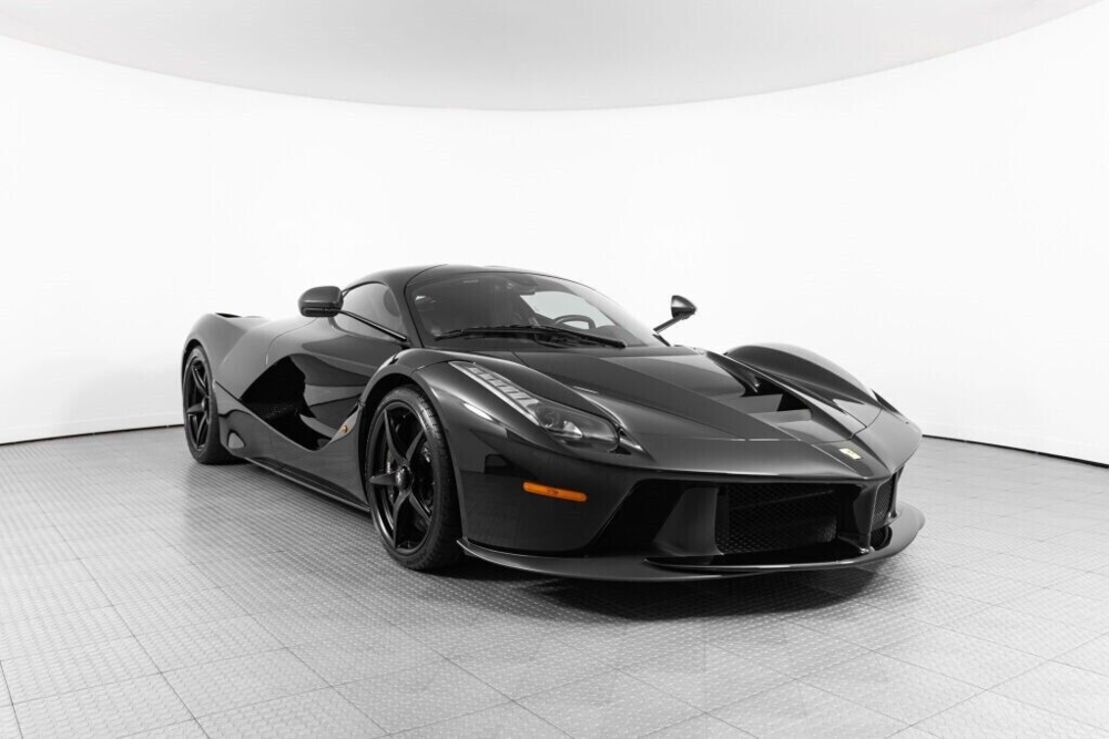 this-2015-ferrari-laferrari-is-the-most-expensive-car-on-ebay-right-now-221624_1