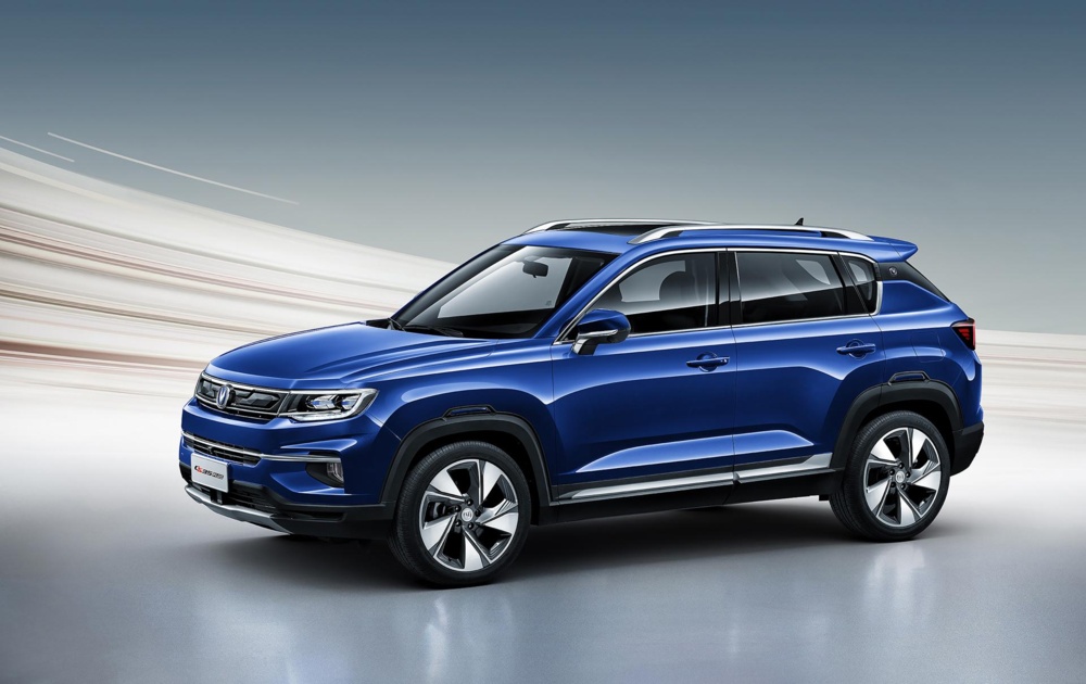 azhdkocm_5e68c902af2d3_changan_cs35_plus_1.jpg