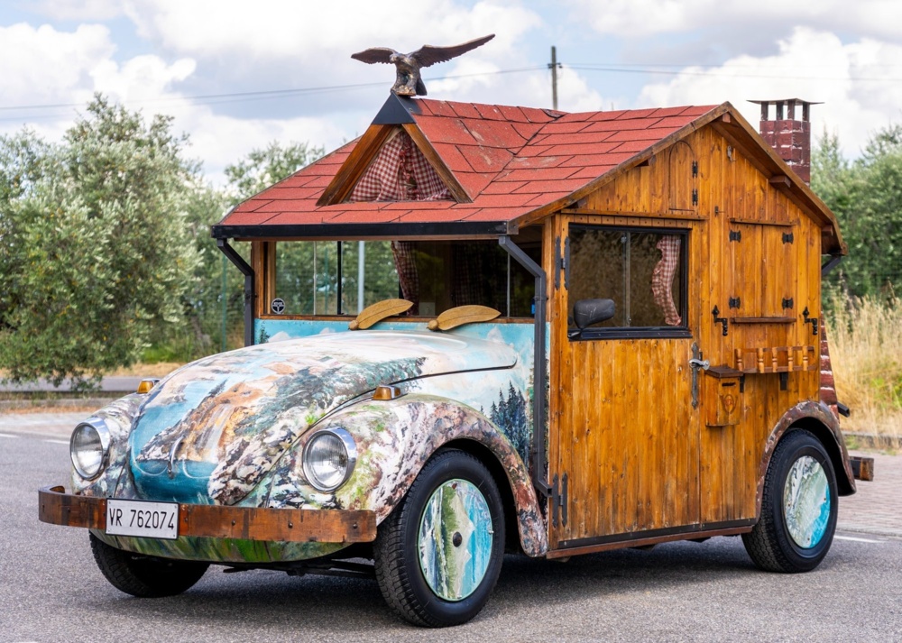 3edea15a-83fb-459c-987f-e72c1ec90980