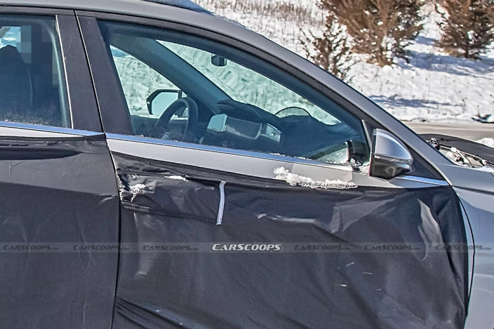 frngtdju_63e4a6a967234_2024-hyundai-elantra-facelift-scoop-9.jpg