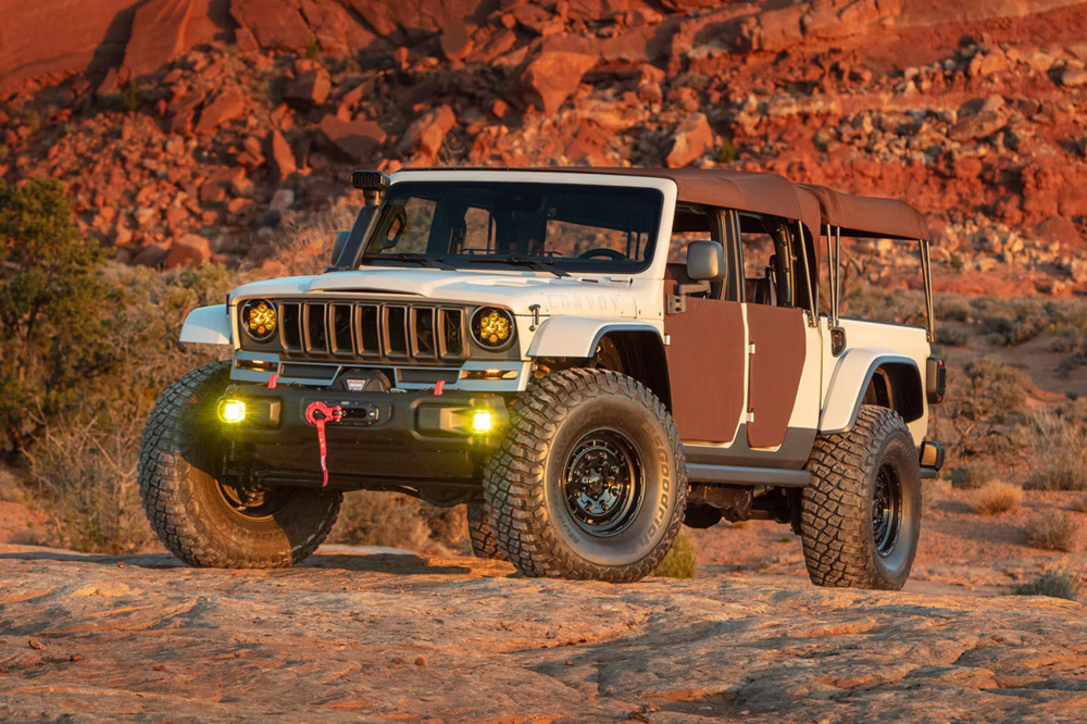 https_hypebeast_com_image_2025_04_13_jeep_gladiator_convoy_concept (2)