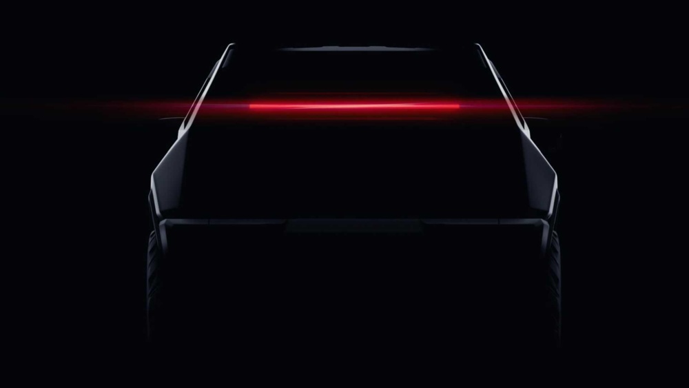uynwghqm_62d95e354579a_rezvani-vengeance-seven-seat-suv-teaser-rear.jpg