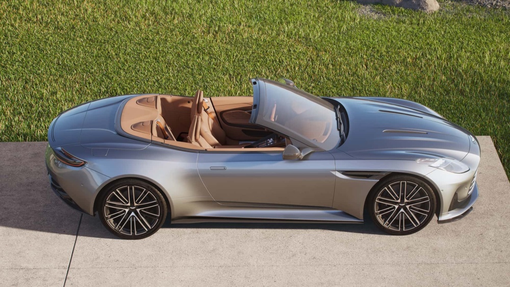 aston-martin-db12-volante-2023-4