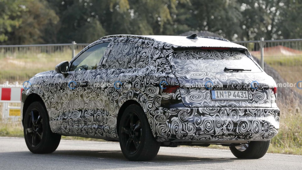 2025-audi-q3-spy-photo-3