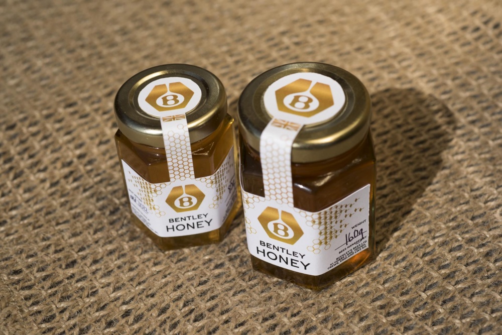 mhqzunpt_6398ce063bdb8_honey-harvest-2022-4.jpg