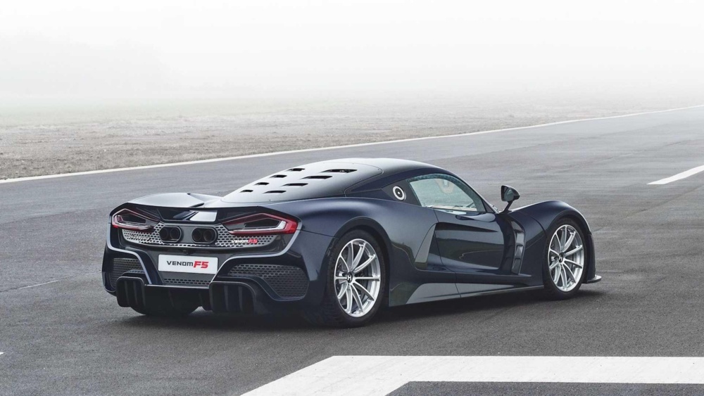 ecvotins_626967e386f64_2021-hennessey-venom-exterior-3.jpg