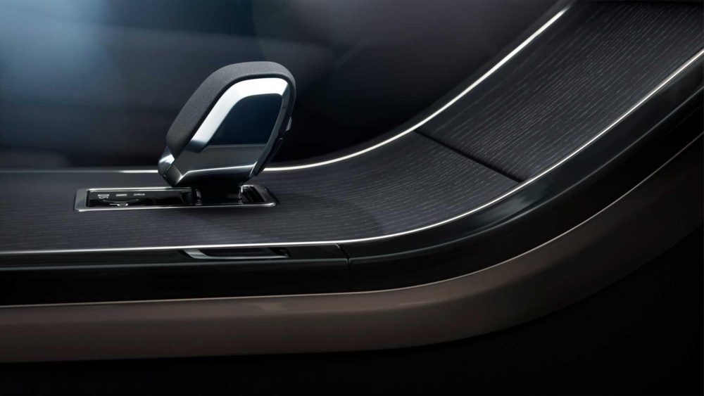 vxqmlrid_63db88223963d_2024-range-rover-velar-8.jpg