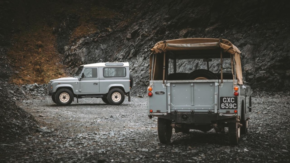 djnpoxat_645416a734540_land-rover-classic-defender-works-v8-islay-edition-18_0-krupnyy-razmer.jpeg