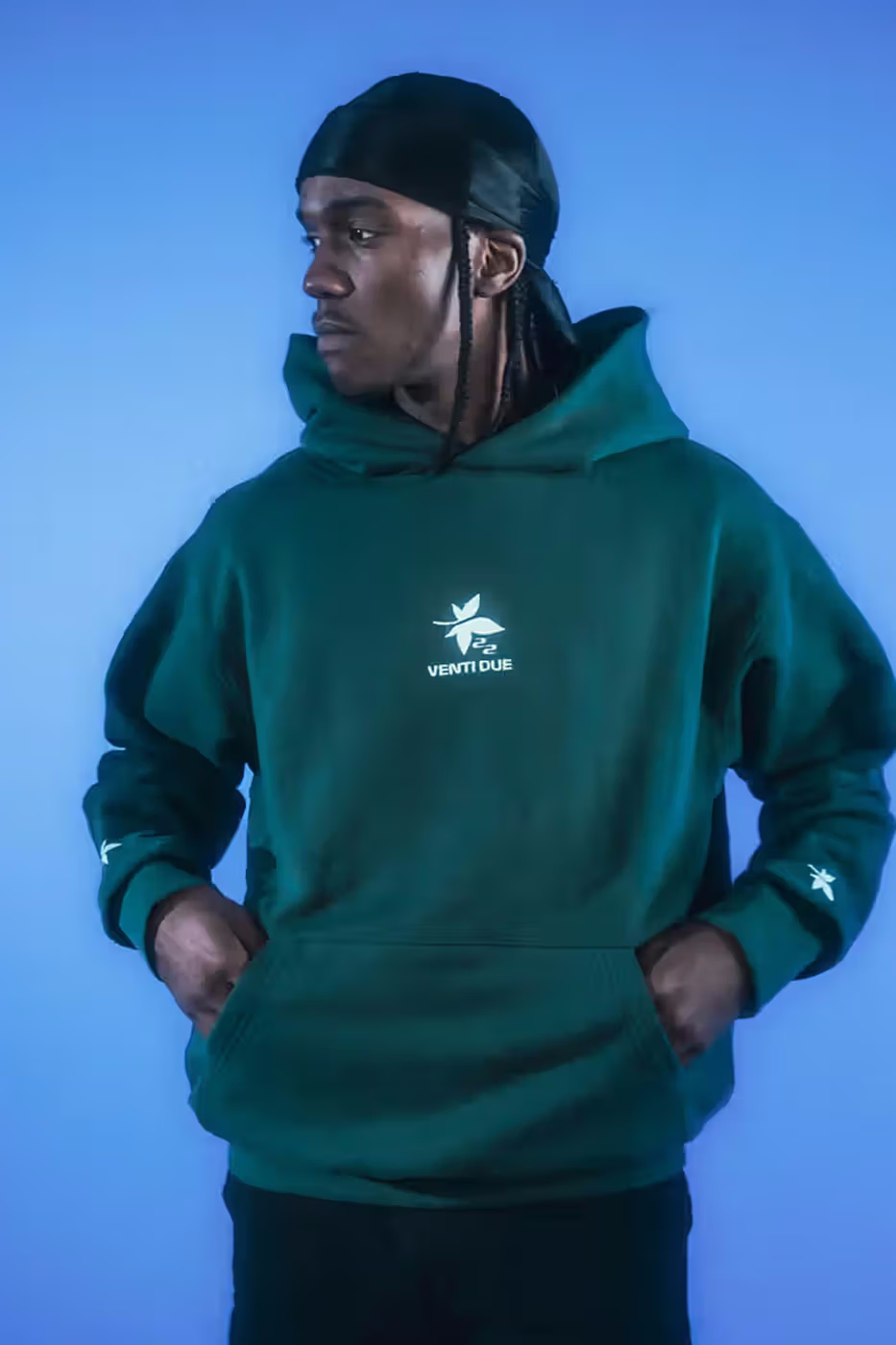 https_hypebeast_com_image_2025_03_28_f1_driver_red_bull_yuki_tsunoda (2)