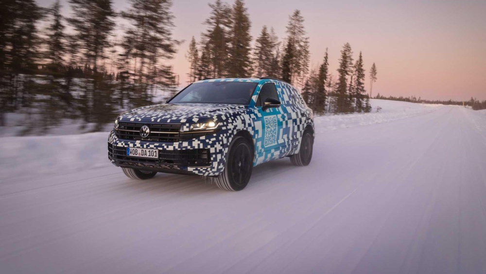dthsanog_63ed373868ed8_2024-vw-touareg-facelift-teaser.jpg