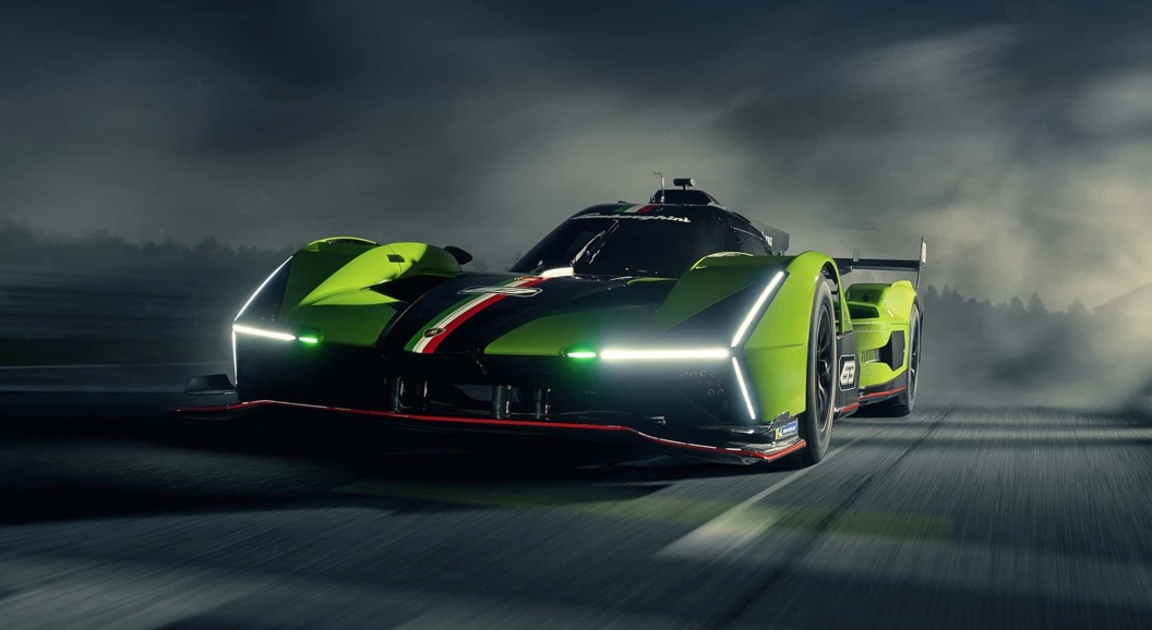 Lamborghini показала гоночный болид, на котором поедет Даниил Квят