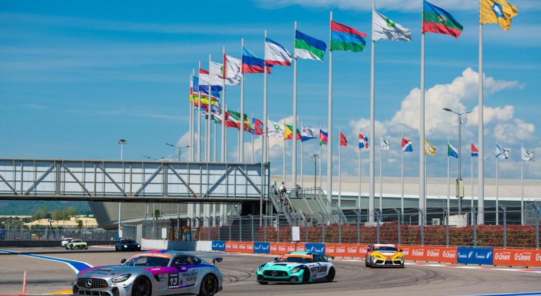 Первый этап G-Drive СМП РСКГ принёс гонщикам первые победы и первые потери