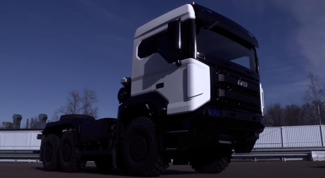 Минпромторг показал новый грузовик БАЗ-S36A11 из отечественных комплектующих
