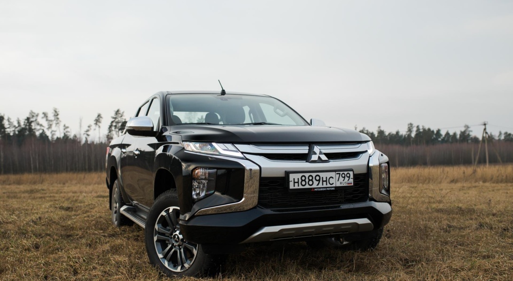 В Mitsubishi раскрыли дату дебюта нового пикапа L200