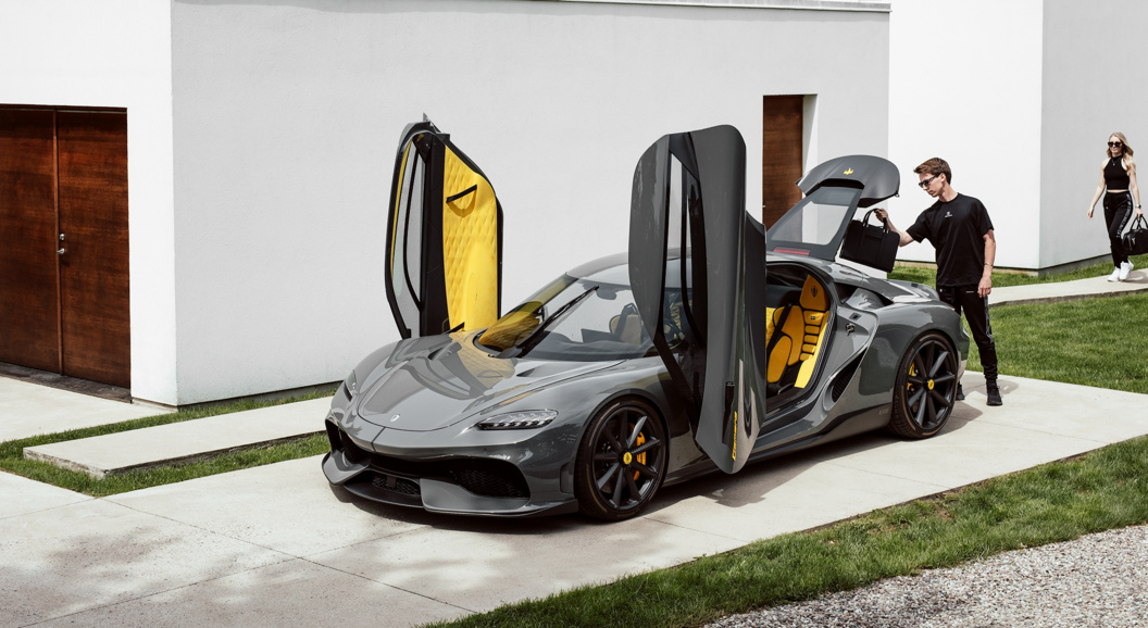 Koenigsegg выпустил роскошную ключницу в духе яиц Карла Фаберже