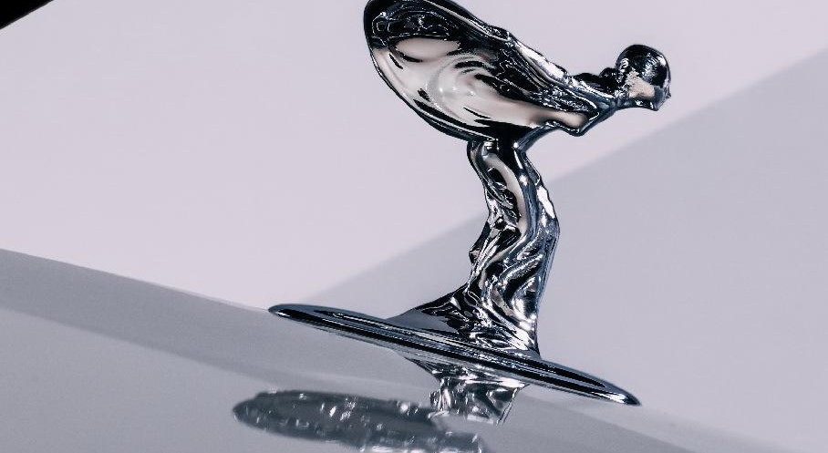 Электрические Rolls-Royce получат свой собственный &laquo;Дух экстаза&raquo;