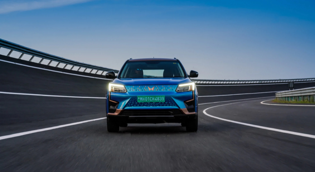 Mahindra выпустила электрокроссовер на базе южнокорейского Tivoli