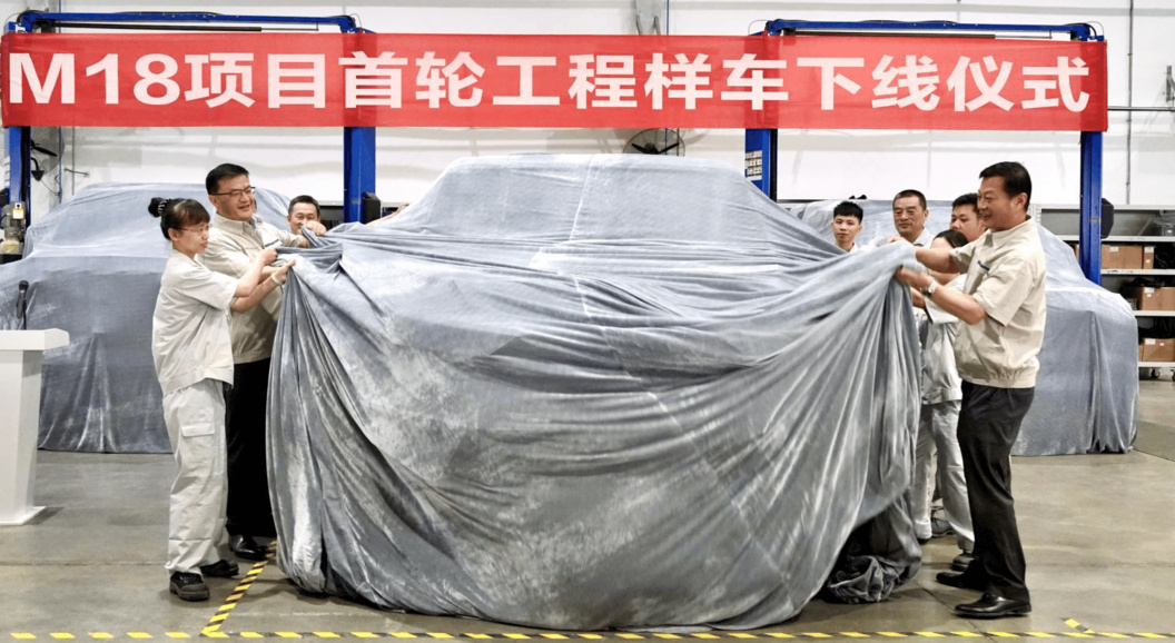 Dongfeng выпустил брутальный 1070-сильный внедорожник