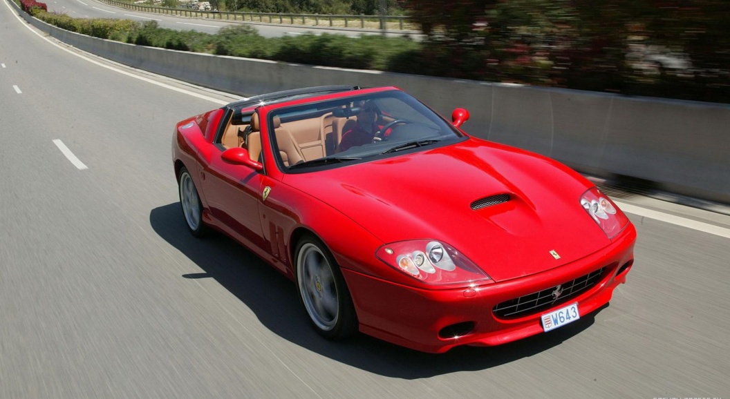 Ferrari не хочет оснащать свои модели автопилотом