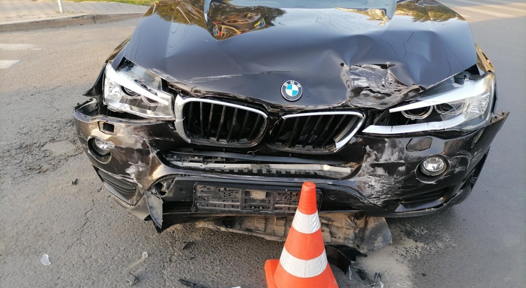 BMW стал самым аварийным брендом подержанных авто в мире