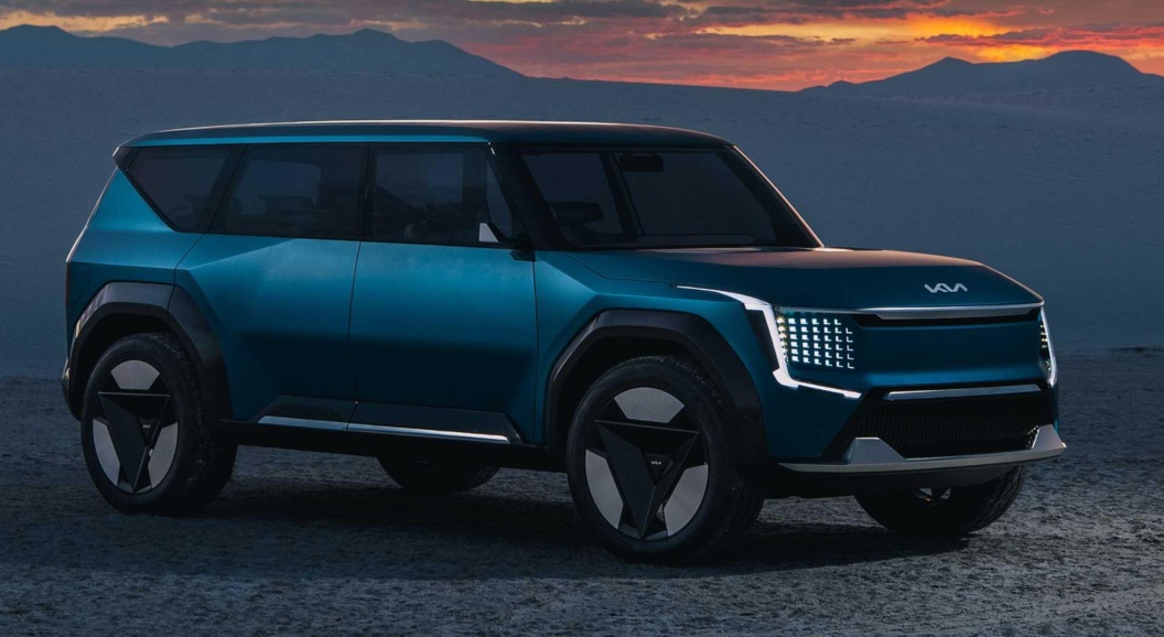 Kia раскрыла силуэт нового электрокросса EV9 на видео