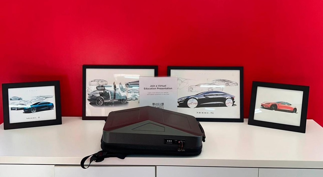 Tesla хочет продавать рюкзак в стиле электропикапа Cybertruck