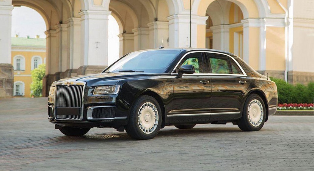 Aurus выпустил экскурсионный электрокар в стиле седана Senat