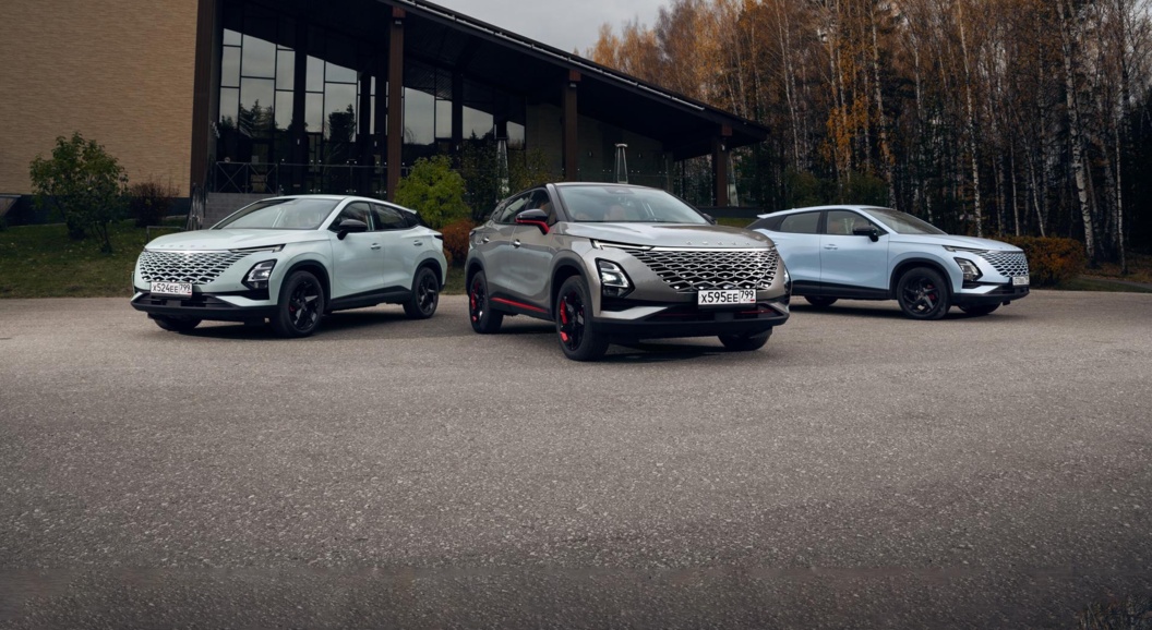 Вишневый десерт: честно о новом китайском кроссовере Omoda C5