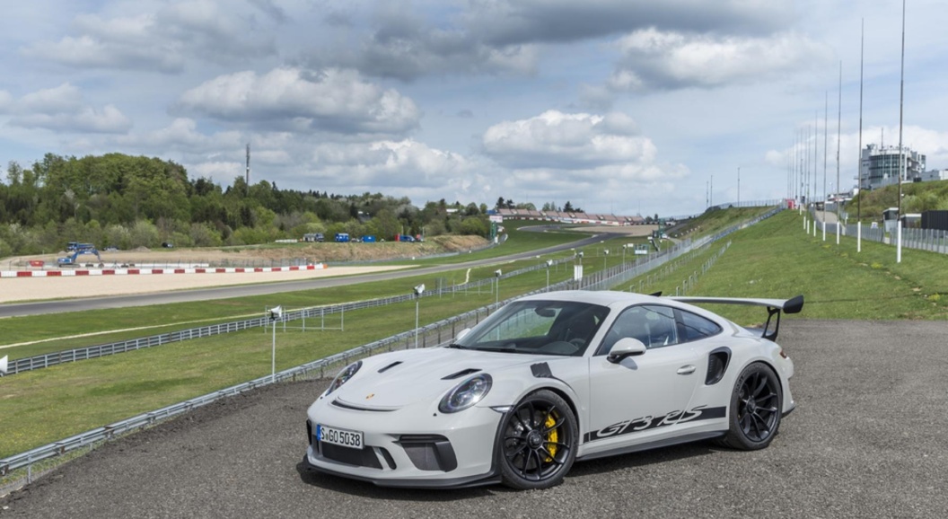 Компания внука Фердинанда Порше выпустит эксклюзивный Porsche 911 GT3