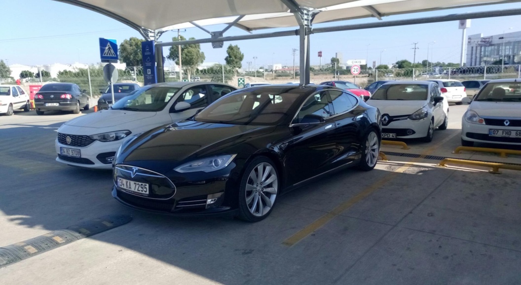 Tesla официально вышла на ещё один новый рынок