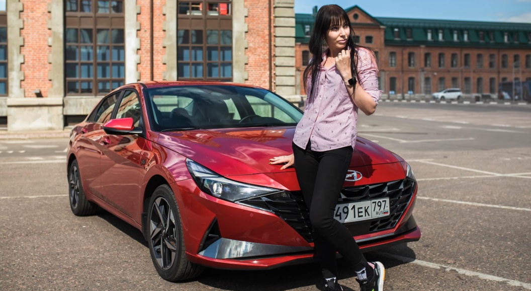 Тест-драйв Hyundai Elantra: из обрывков лекал в седан «от кутюр»