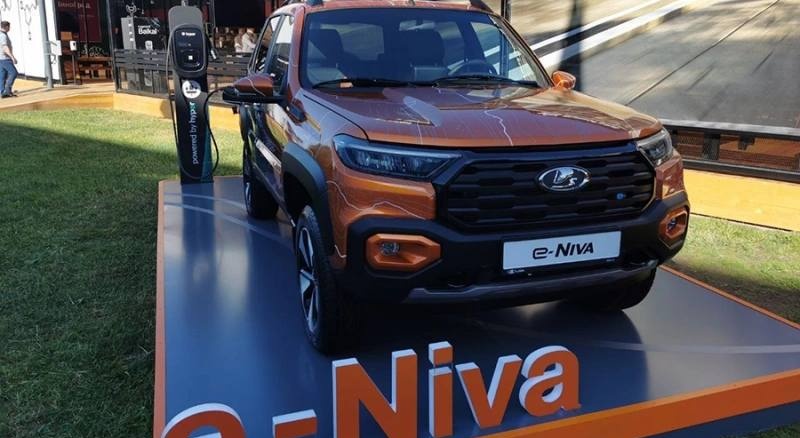 Внедорожник Lada e-Niva Travel получил электрическую силовую установку