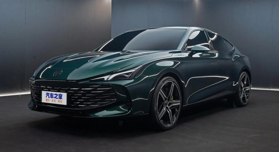 MG выпустил новый флагманский лифтбек MG7