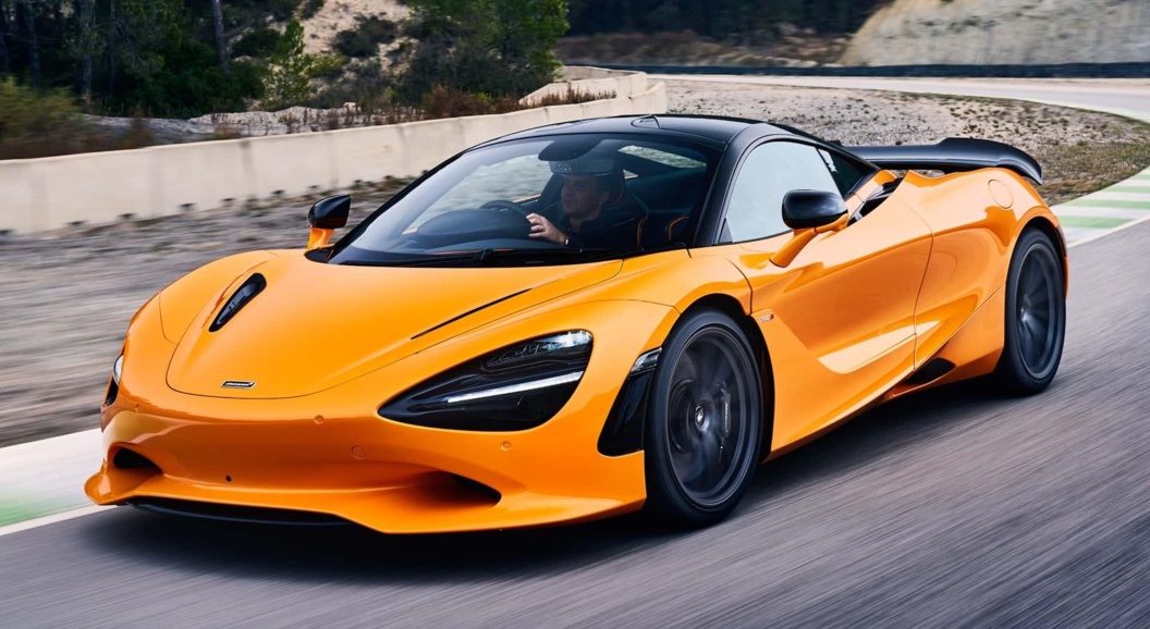 Новый McLaren 750S стал преемником суперкара 720S