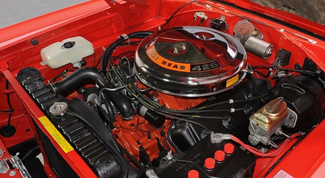 Stellantis заменит мотор V8 HEMI 500-сильной рядной &laquo;шестёркой&raquo;