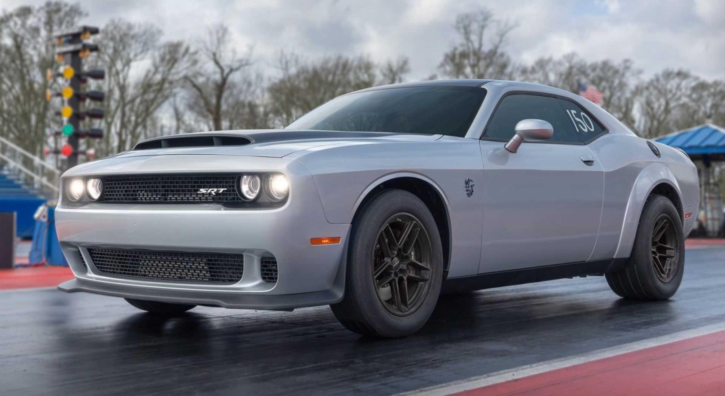 Лимитированный Dodge Challenger SRT стал самым мощным авто в истории