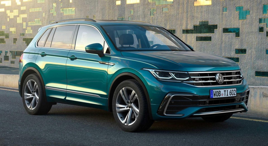 Появилось первое фото салона нового Volkswagen Tiguan
