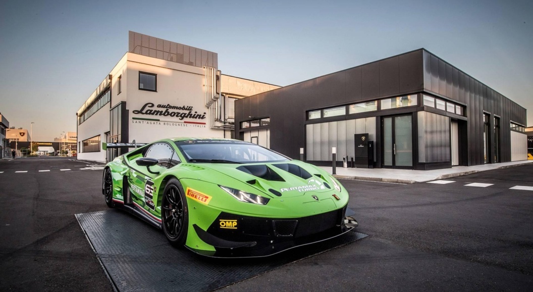 Lamborghini показал обновлённый гоночный Huracan