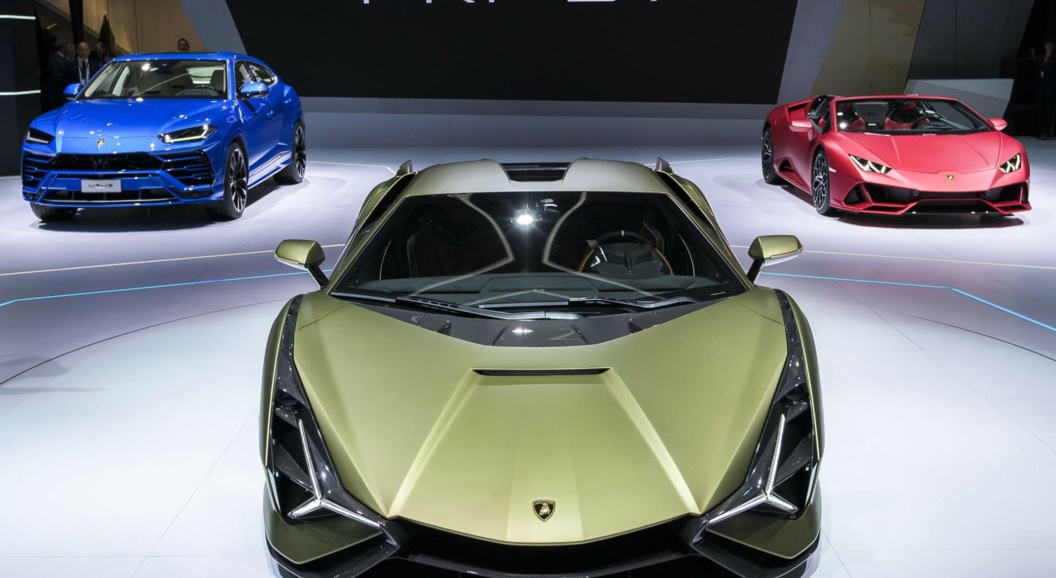 Lamborghini не видит смысла в выпуске электрического суперкара